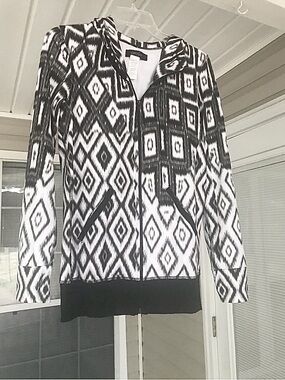 Karen Kane Black & White Geometric Zip Hoodie Jacket